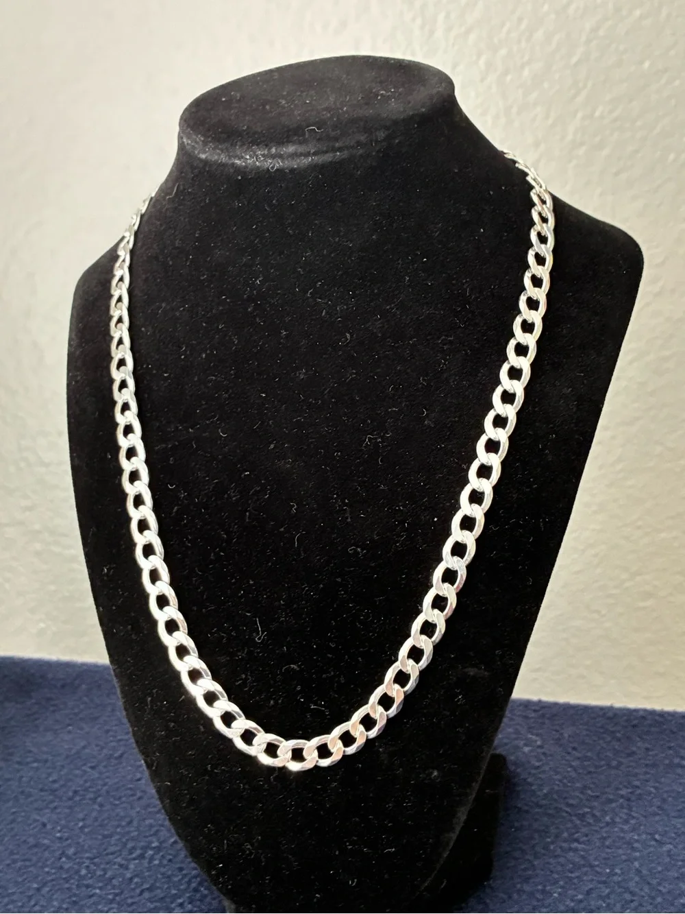 Sterling Silver 925 20” 7.7mm Chain/ Silver Tone